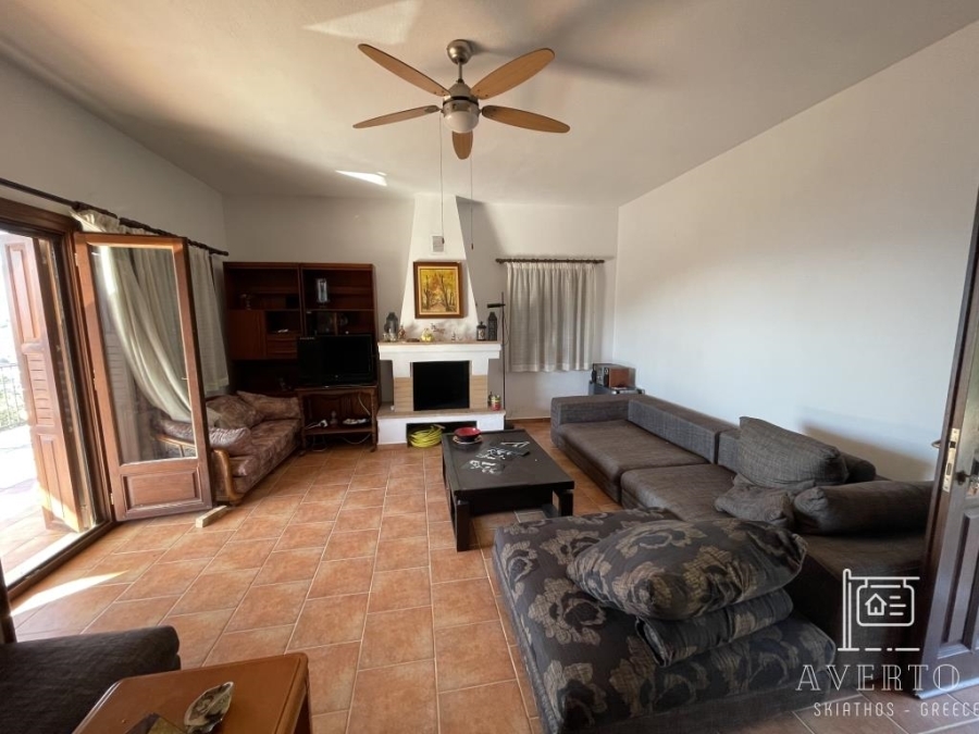 (For Sale) Residential Detached house || Magnisia/Sporades-Skiathos - 90 Sq.m, 2 Bedrooms, 450.000€ 