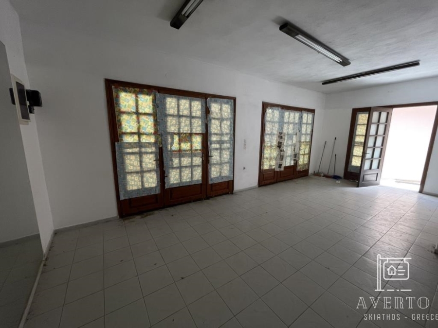 (For Sale) Commercial Commercial Property || Magnisia/Sporades-Skiathos - 80 Sq.m, 650€ 